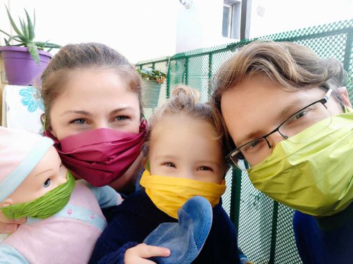 Saiba a importância de ficar em casa para prevenir o coronavírus. Confira os mitos e verdades sobre a medida de isolamento.